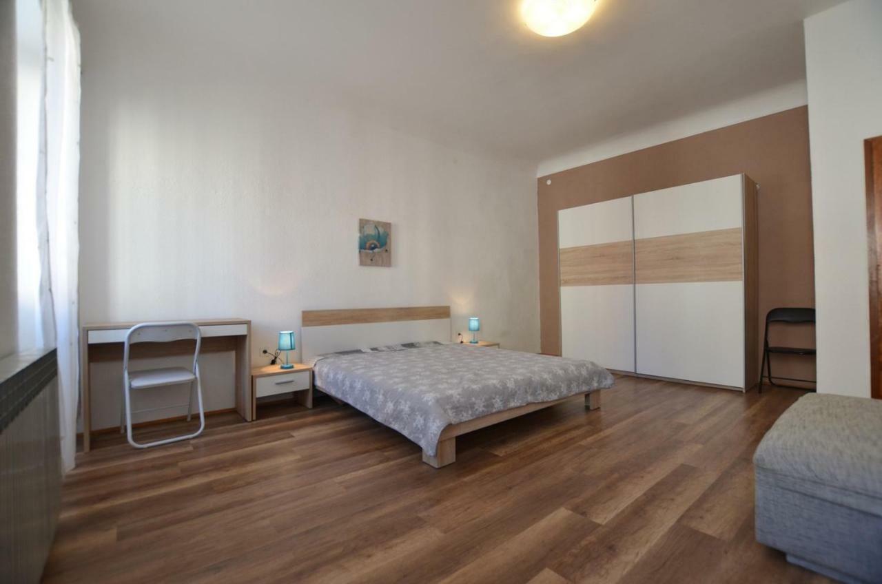 Yulia Apartments Rovinj Luaran gambar